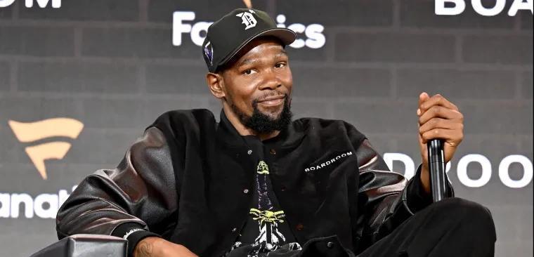 失望的句号, 阿门汤普森