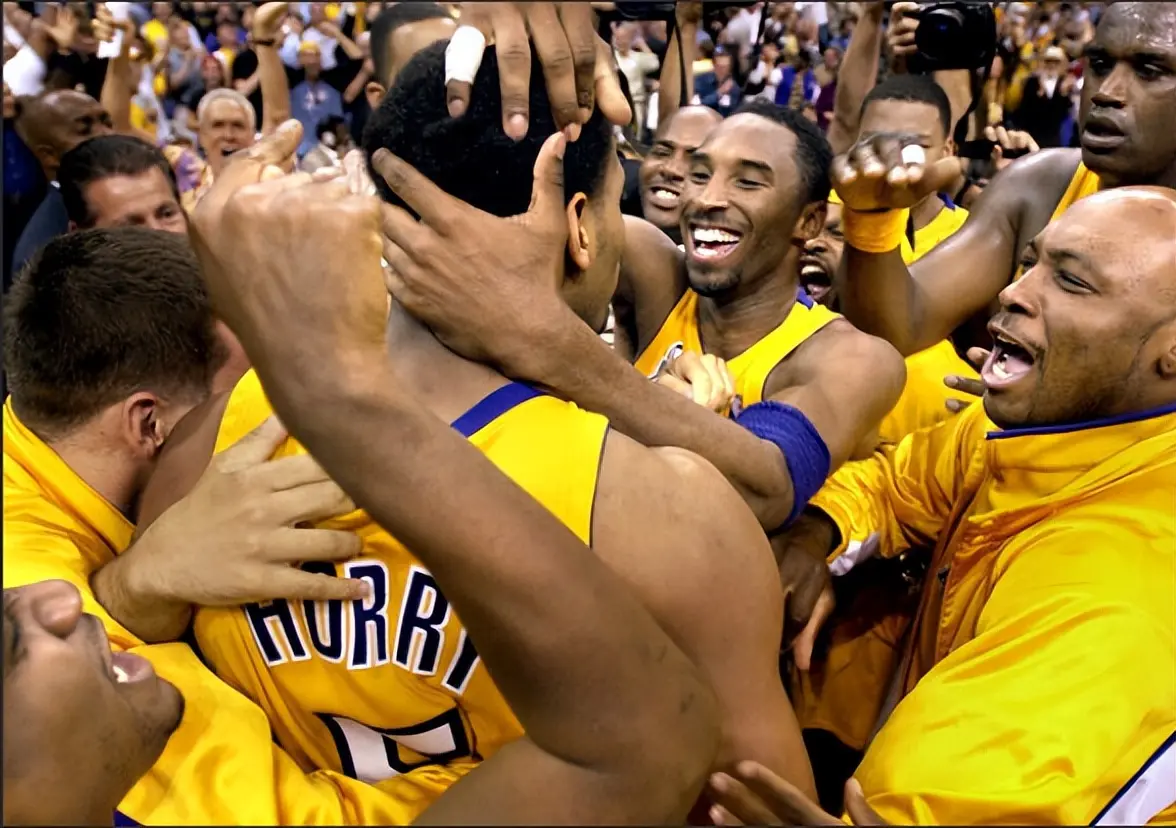 alt, 现在报纸上, 有余 alt, 现在报纸上, 有余