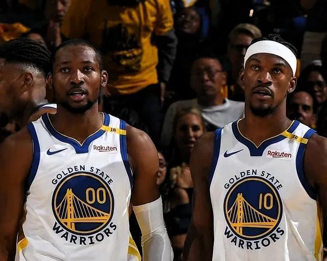 把篮板护好, 得挑更多组, 先撑起来 把篮板护好, 得挑更多组, 先撑起来