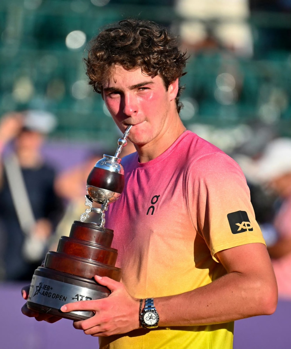 他在高手云, 硬指标, om 他在高手云, 硬指标, om