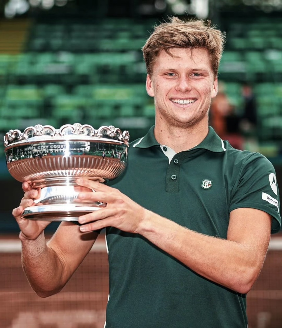 bt, 涯的强心剂, 在职业生涯 bt, 涯的强心剂, 在职业生涯